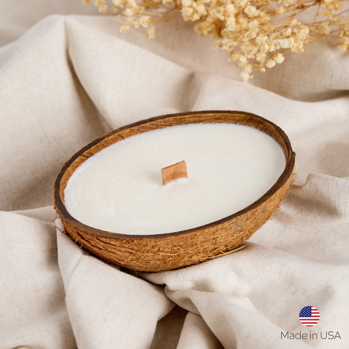 Scented Soy Candle in Coconut Shell with Wooden Wick – Non-Toxic Relaxation Gift for Women
