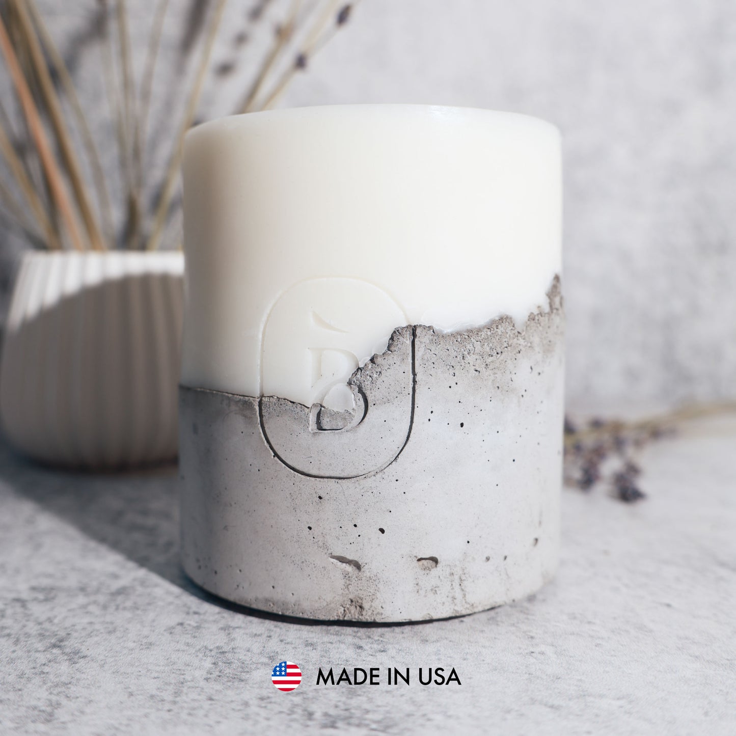 Vela de soja perfumada premium con base de hormigón, ideal para decorar la habitación y como regalo relajante.